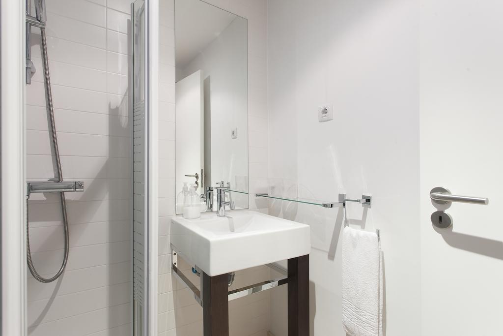 Bairrus Lisbon Apartments - Alfama II Quarto foto
