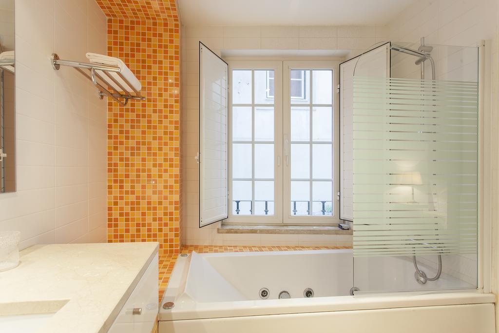 Bairrus Lisbon Apartments - Alfama II Quarto foto